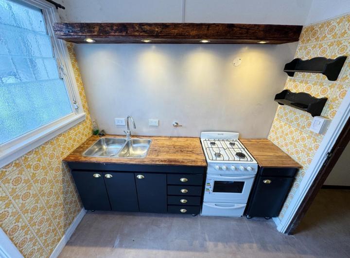 Departamento con amplio patio propia en San Isidro 2