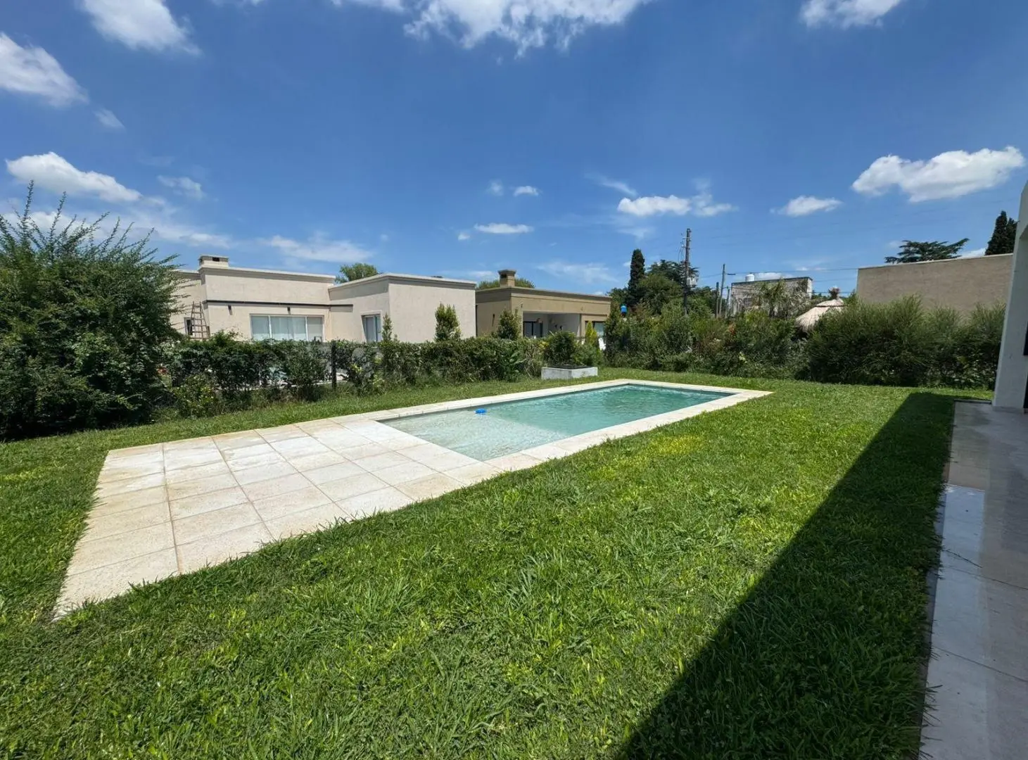 Casa en Venta y en alquiler A ESTRENAR San Ramon - Pilar del Este 4