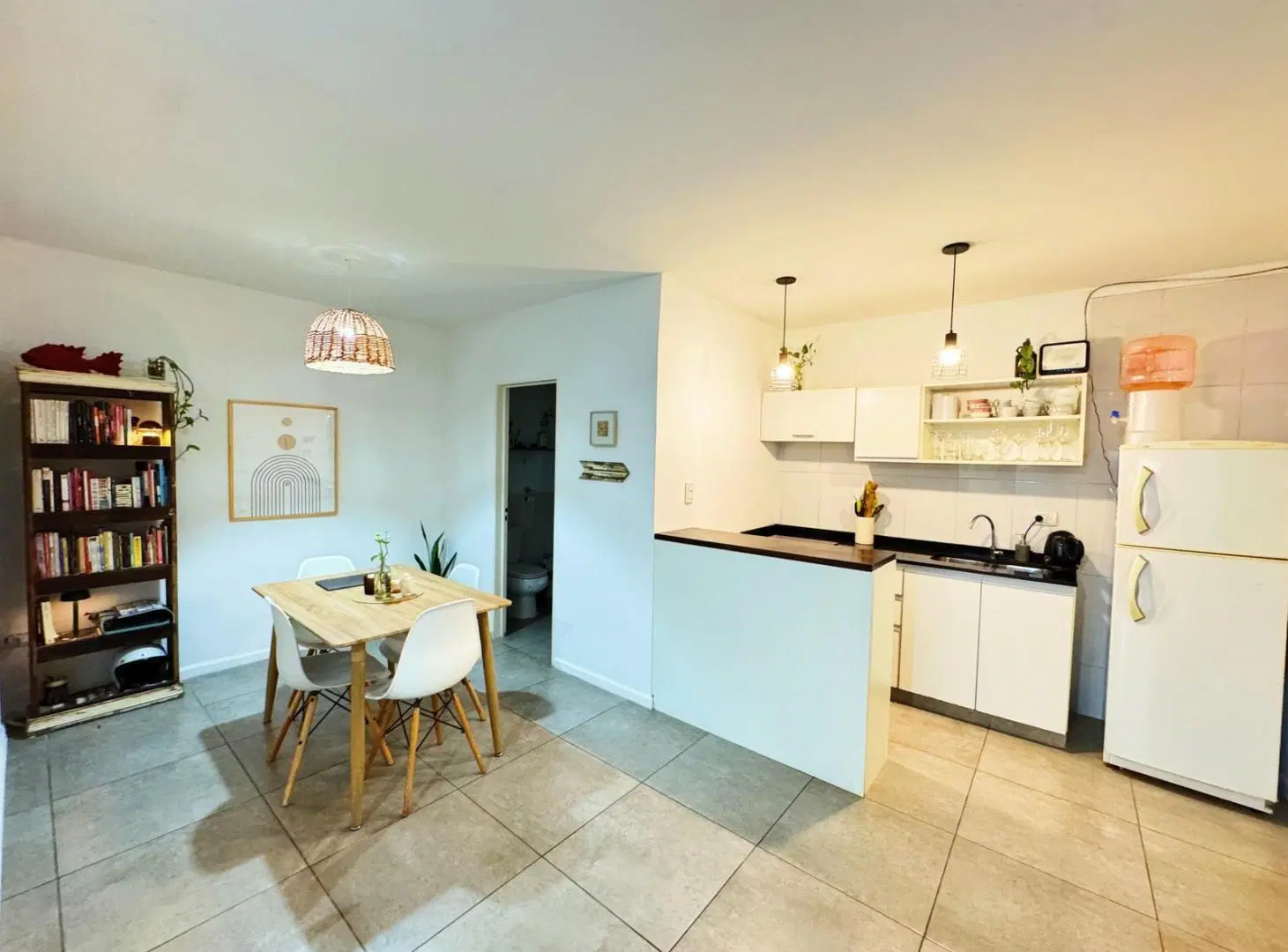 Departamento con cochera y jardín propio a la venta 2