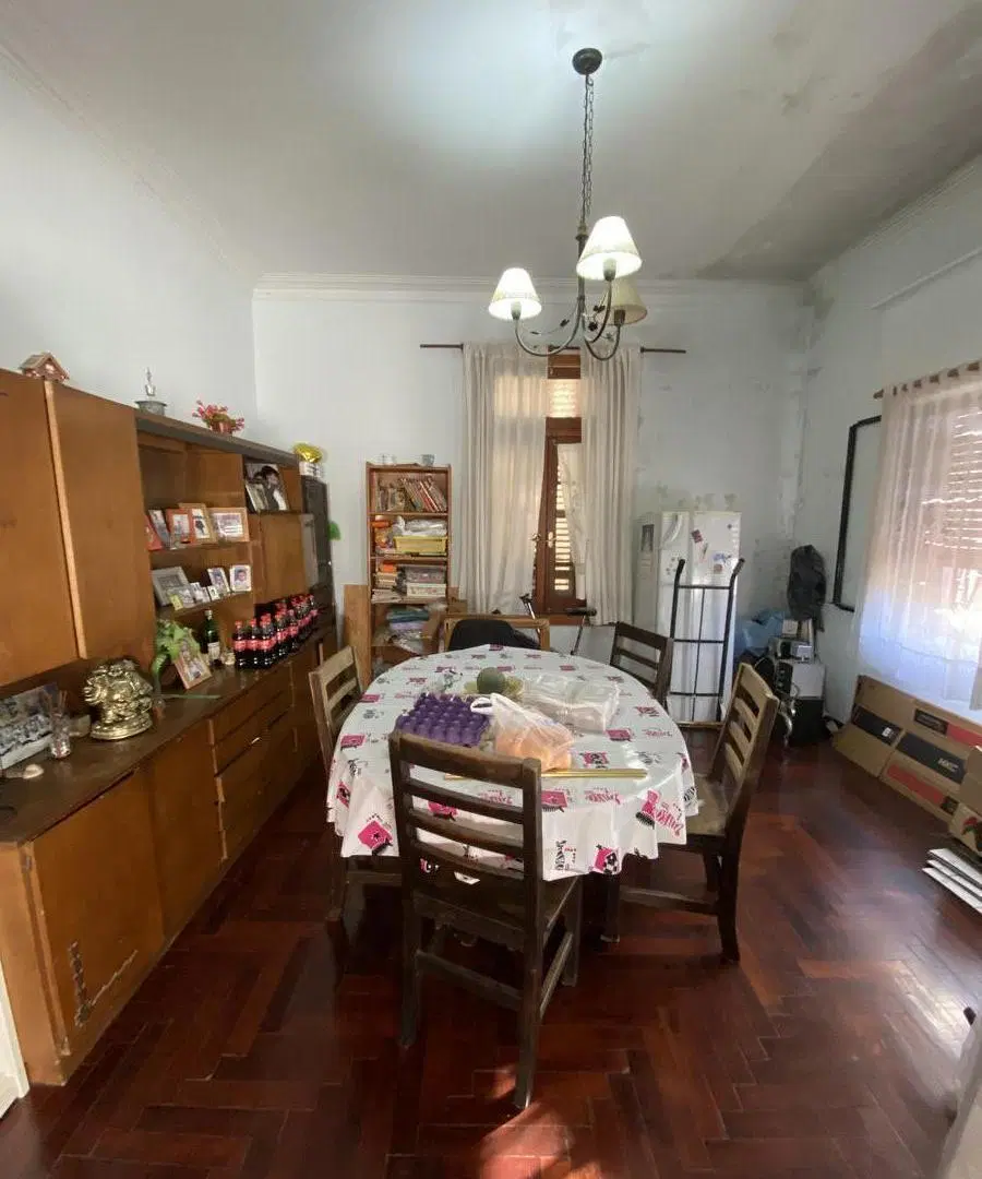 Casa departamento a la venta! 300 Mts de lote! 1