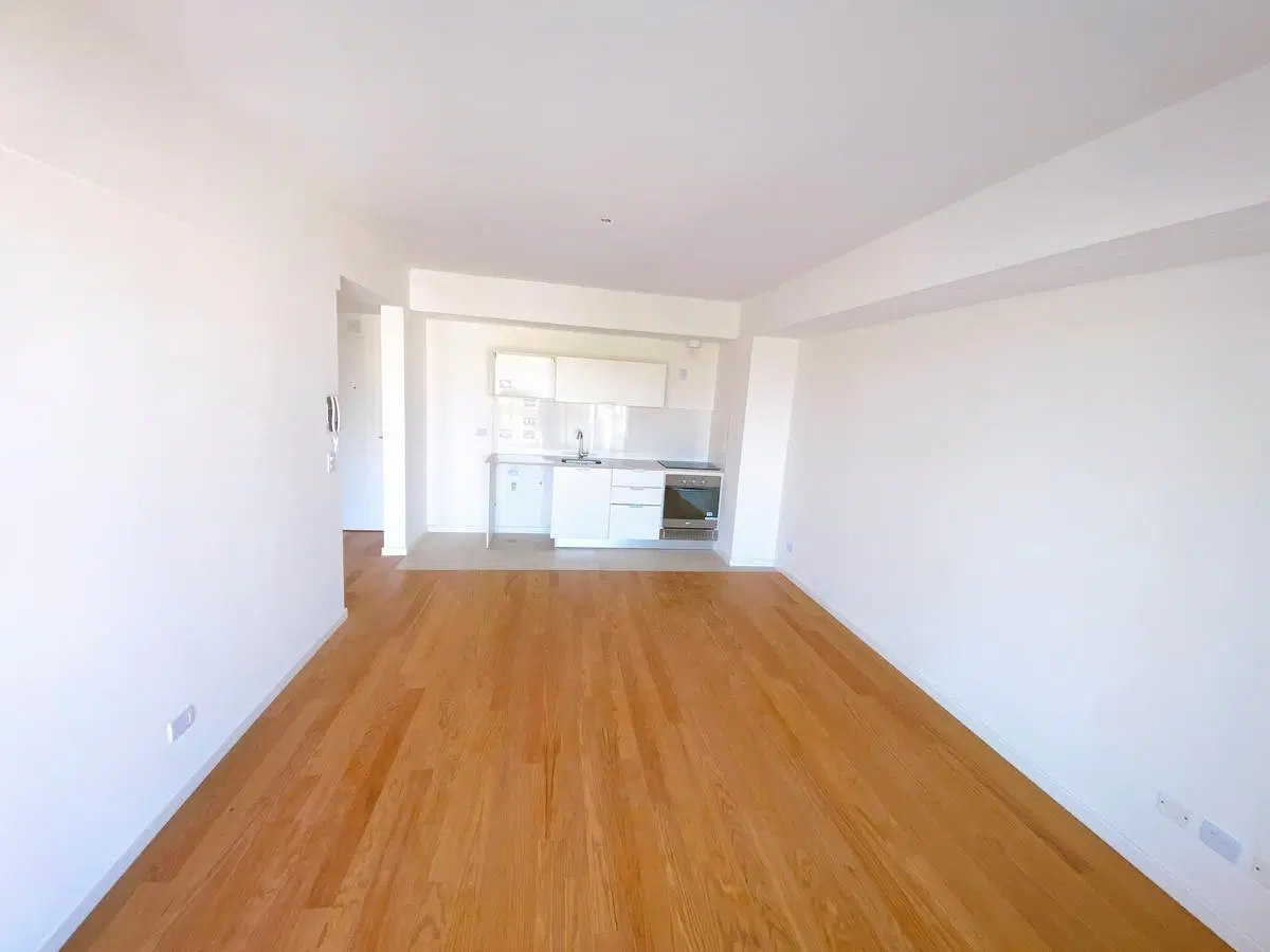 Departamento dos ambientes con cochera en VENICE 2