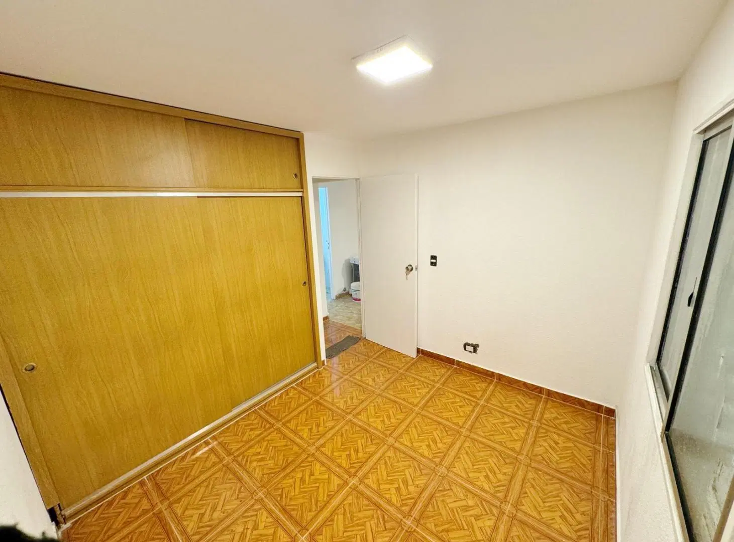 Tres ambientes en alquiler en Barrio Mil viviendas 5