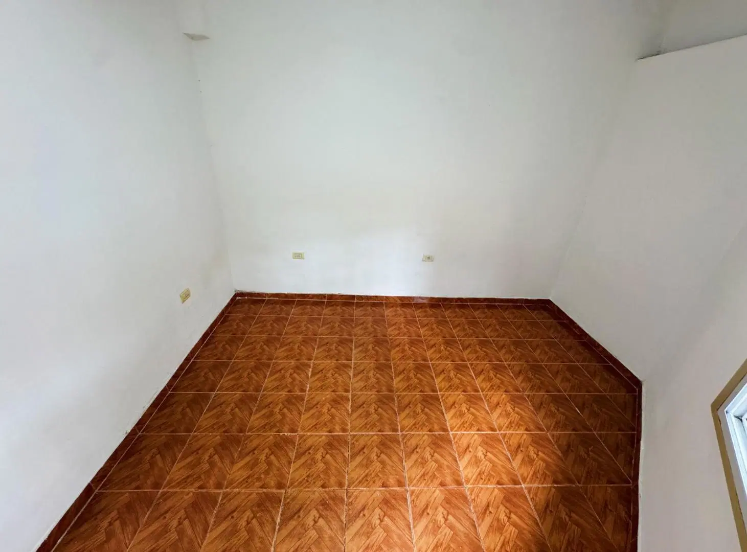 Casa tipo PH al frente en alquiler  en Tigre 3