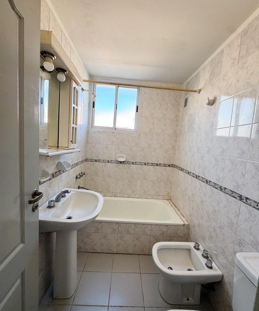 Foto de DEPARTAMENTO DE TRES AMBIENTES CON COCHERA EN ALTOS DE SAN FERNANDO!, imagen 5