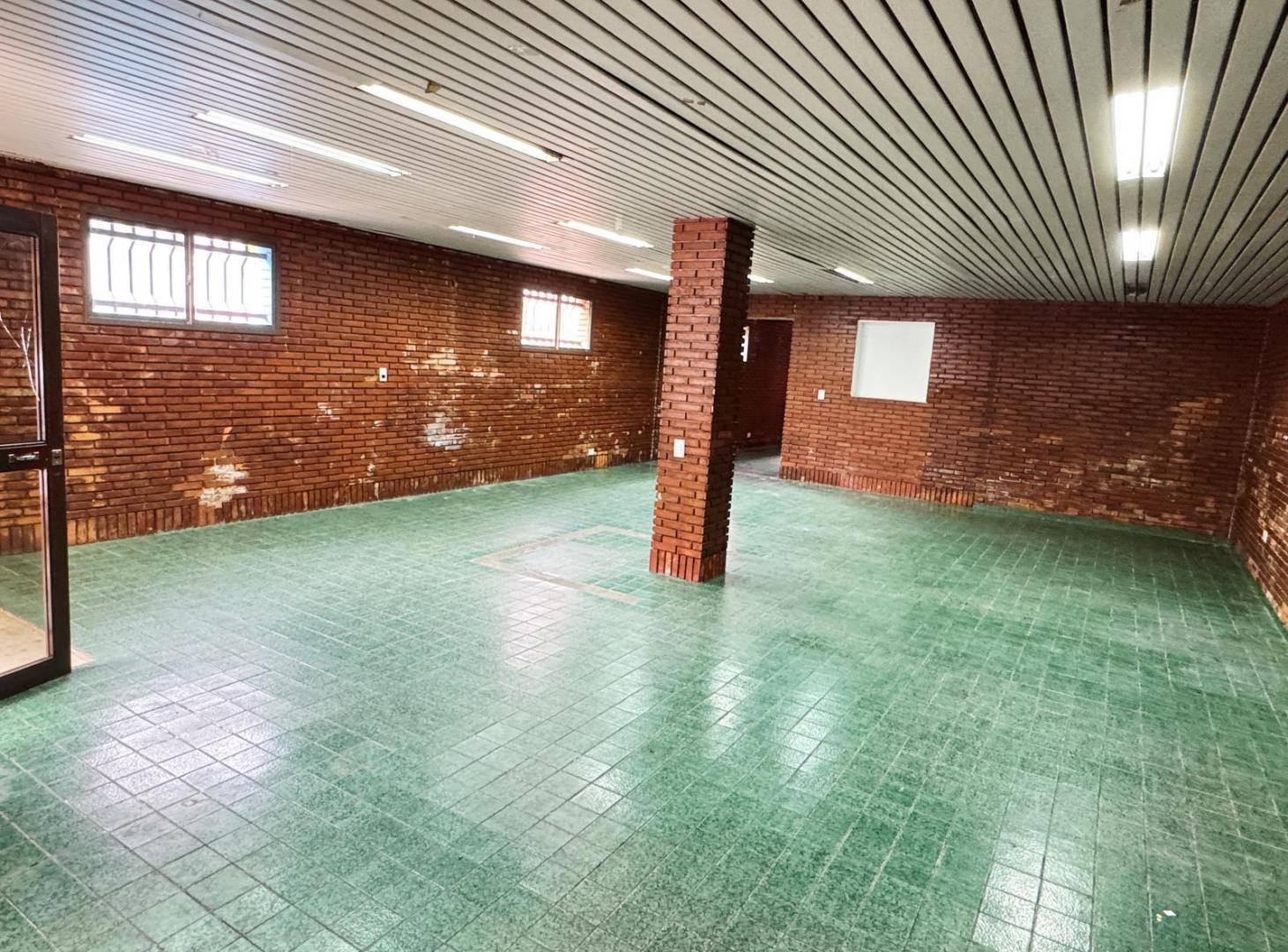Foto de Local comercial en alquiler de 180 Mts totales., imagen 1