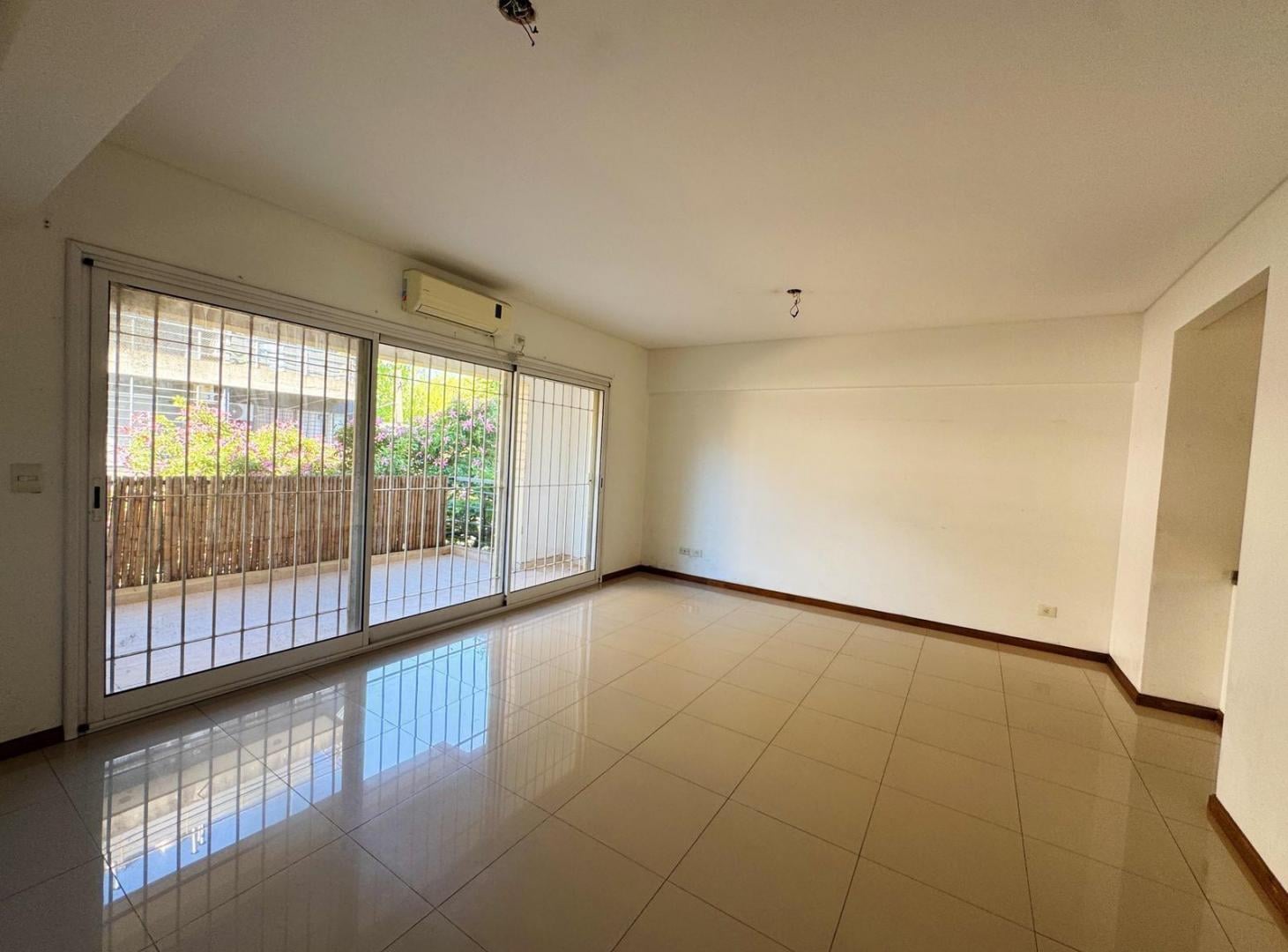 Foto de Departamento con cochera cubierta a la venta en San Fernando centro, imagen 1