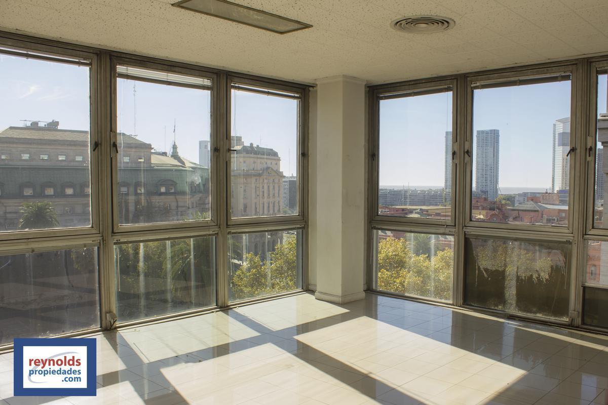 Oficina de 600 m² en Venta - Monserrat 5