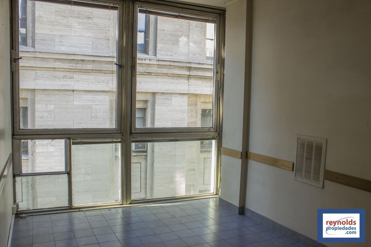 Oficina de 600 m² en Venta - Monserrat 2