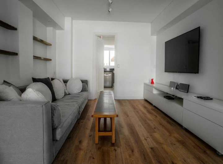 ¡Piso alto c/balcón terraza, c/3 dormitorios y cochera! 5
