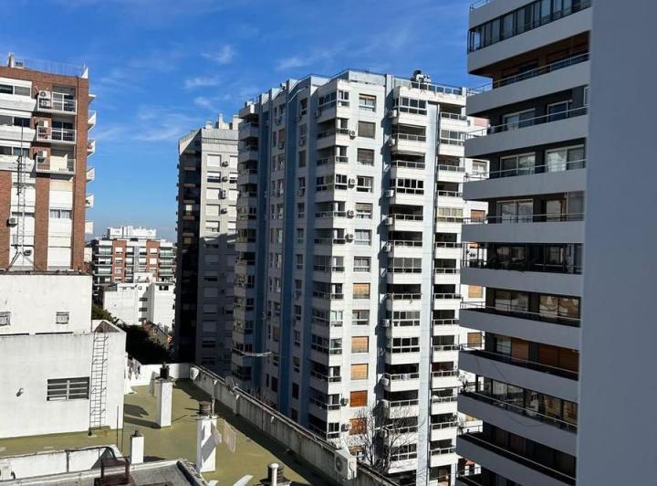 Excelente, Luminoso y Amplio Departamento en el mejor sector de Martinez Centro 5
