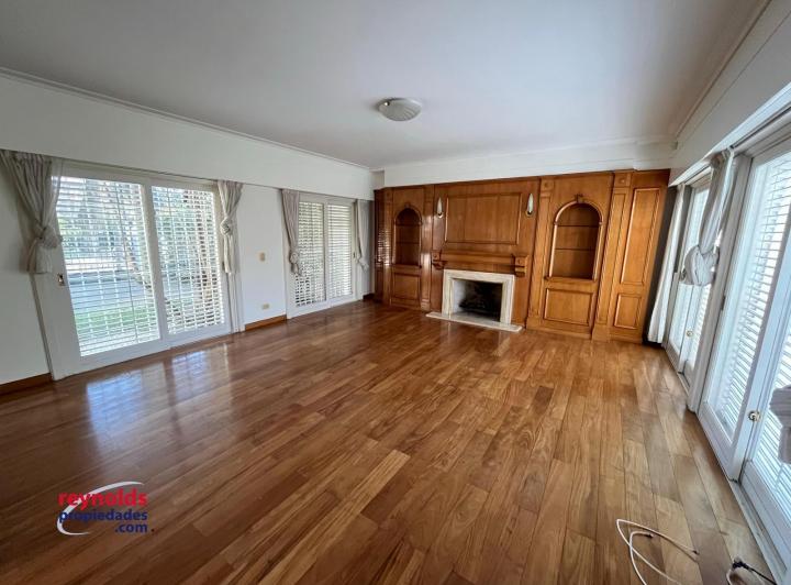 ALQUILER IMPECABLE CASA EN BARRIO PARQUE AGUIRRE 4