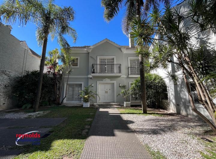 ALQUILER IMPECABLE CASA EN BARRIO PARQUE AGUIRRE 2