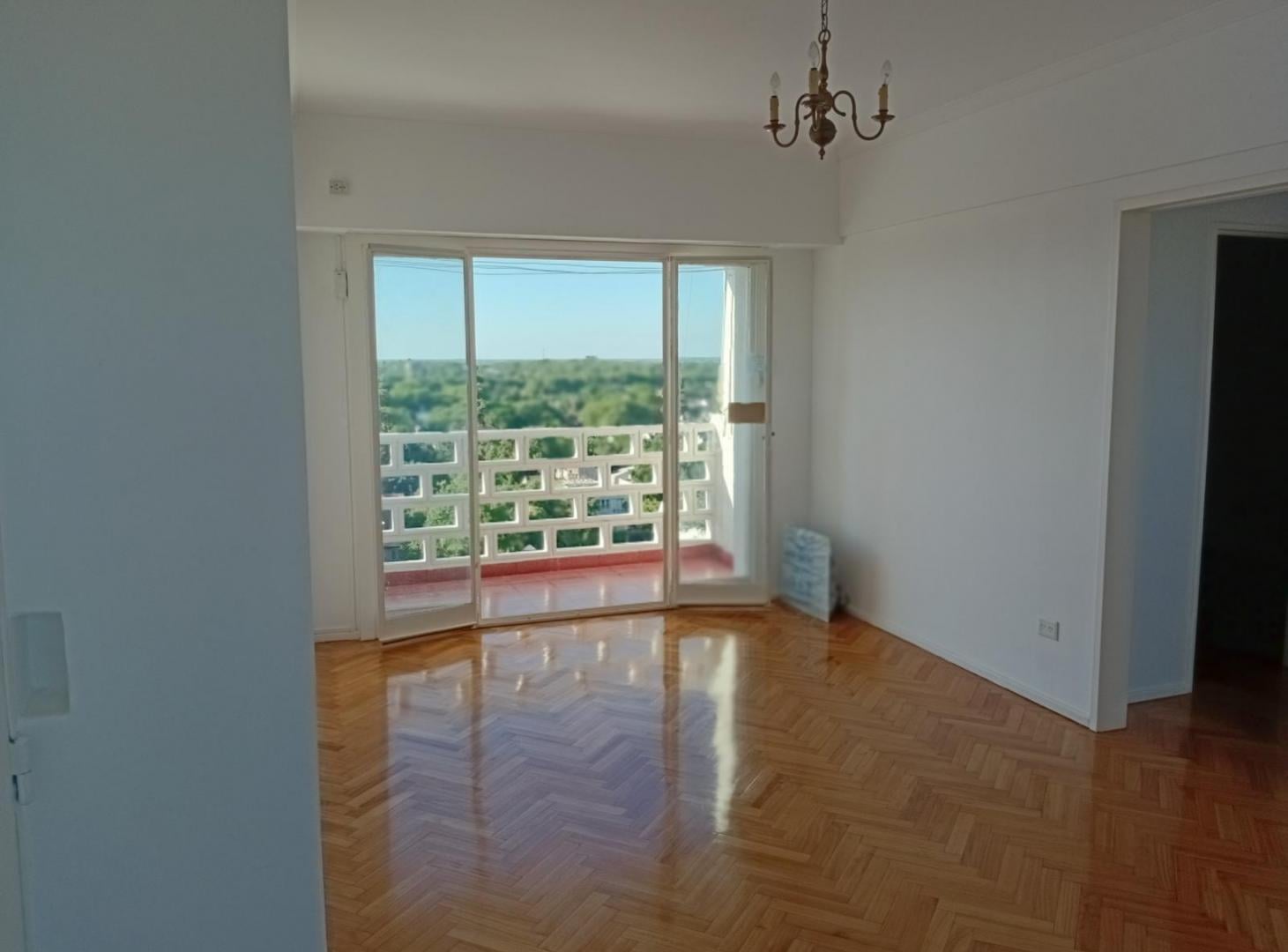 Departamento en Mart.-Vias/Libert.