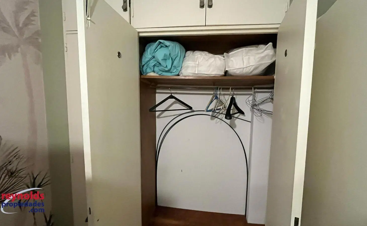 ¡Alquiler c/muebles, 3 ambientes al contrafrente! 2