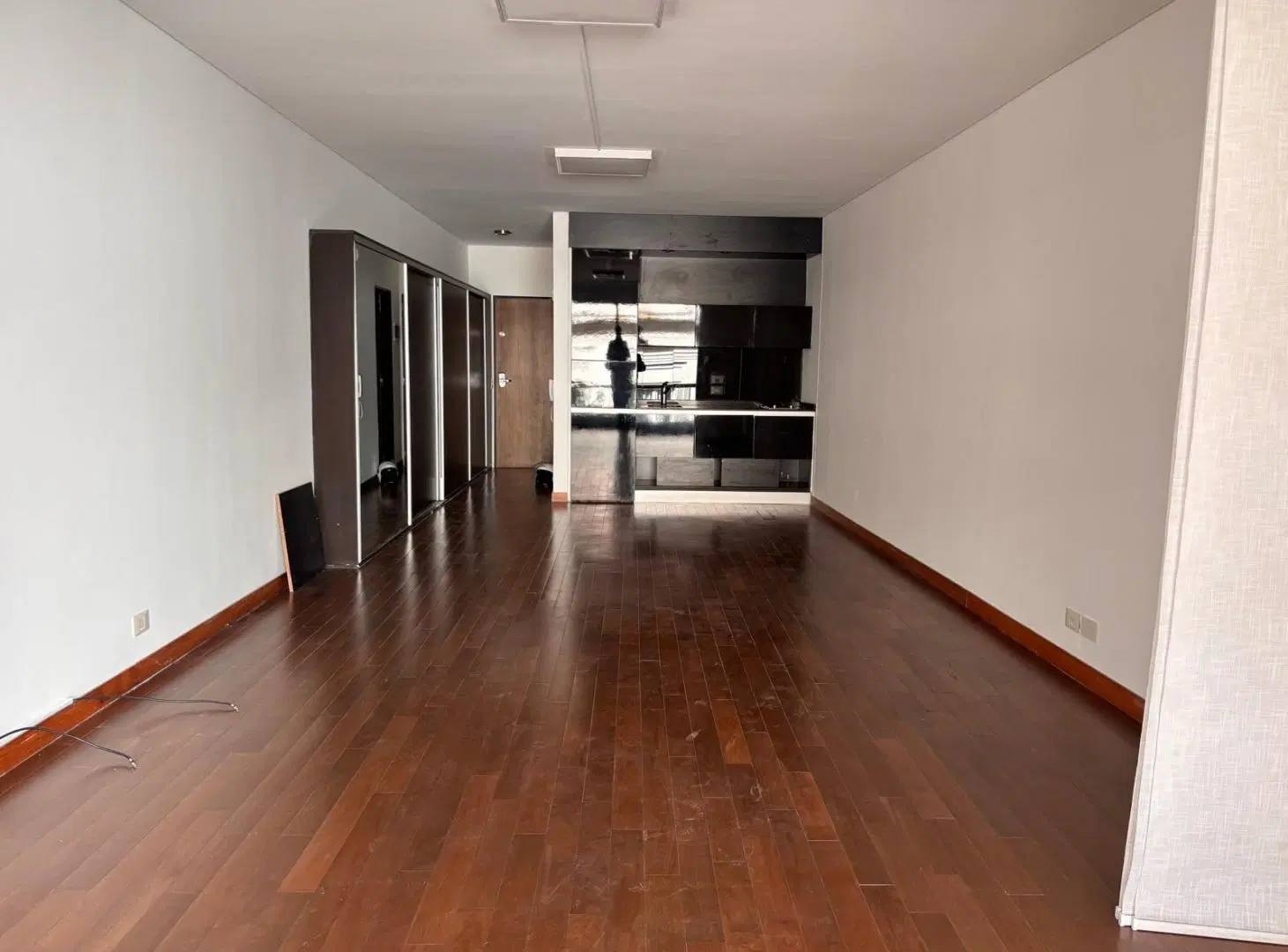Exclusivo departamento de un ambiente con pileta y cochera- RECOLETA 4