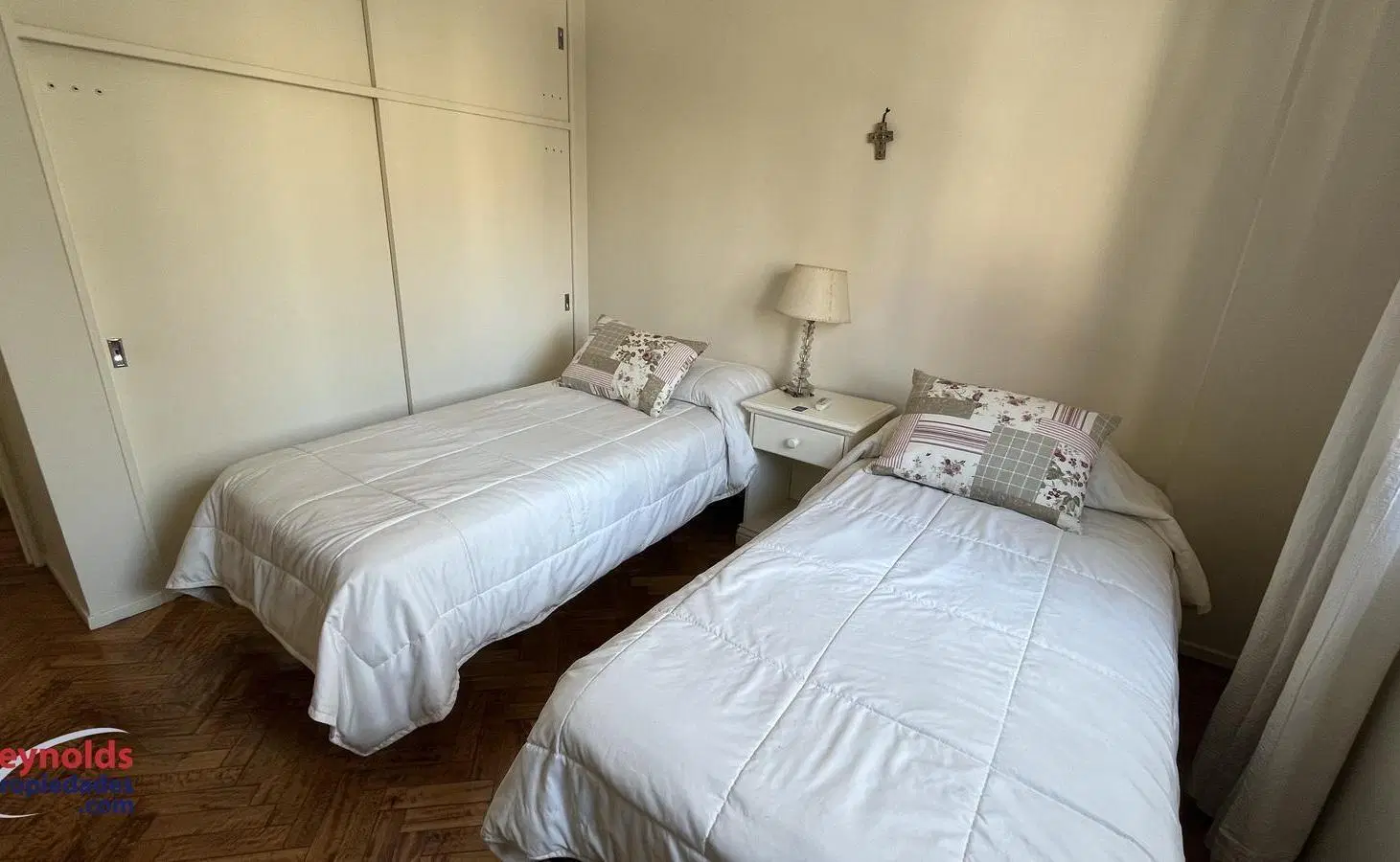 ¡Alquiler equipado y amoblado, 2 ambientes , piso alto, c/lavarropa! 2