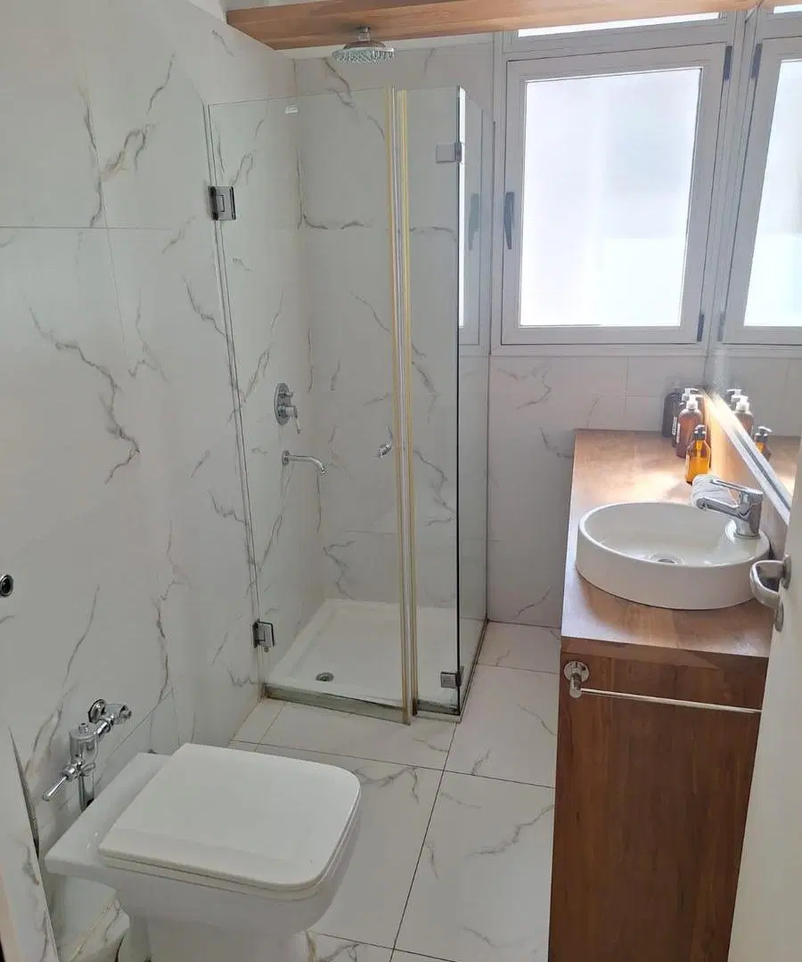 ¡ALQUILER con 2 dormitorios, 2 baños, RECICLADO, listo para entrar! 4