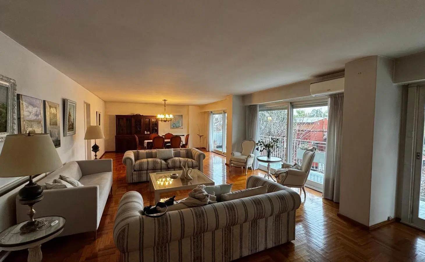Departamento 5 ambientes en venta en Martinez 2