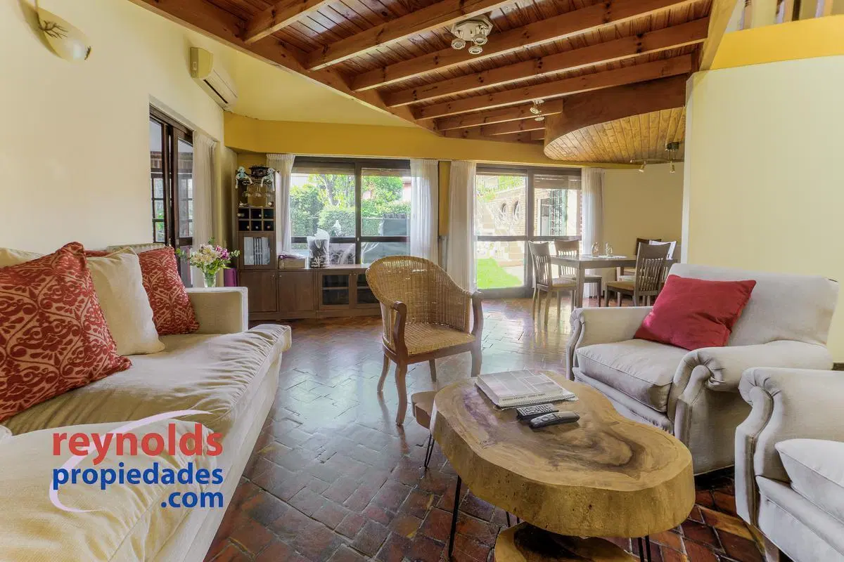 Casa en alquiler en San Isidro 2
