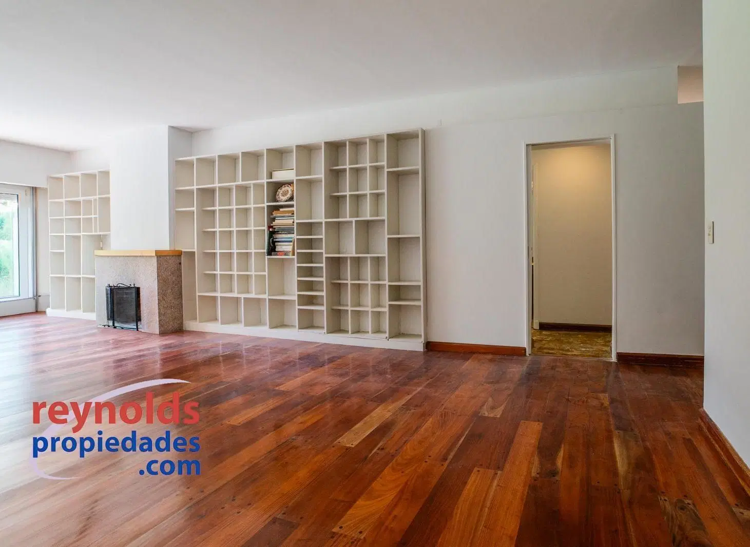 Alquiler- Unica casa casi en su totalidad en planta baja en cul de sac en mejor cuadra de Acassuso 2