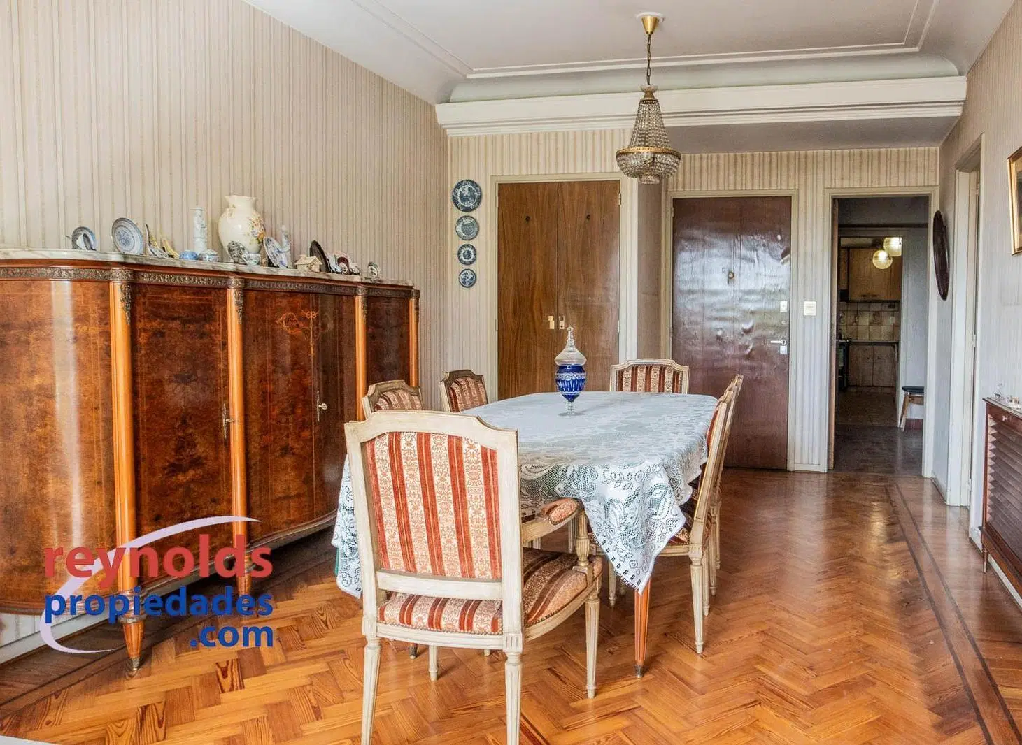 ¡VENTA 4 ambientes c/balcón, 2 baños, dependencia y baulera! 8