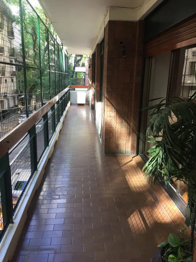 Excelente piso en Belgrano con patio propio y cochera!! 1