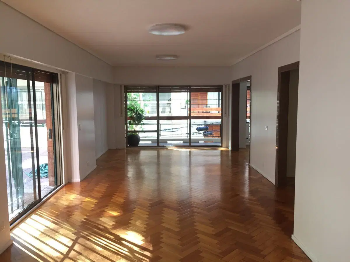 Excelente piso en Belgrano con patio propio y cochera!! 8