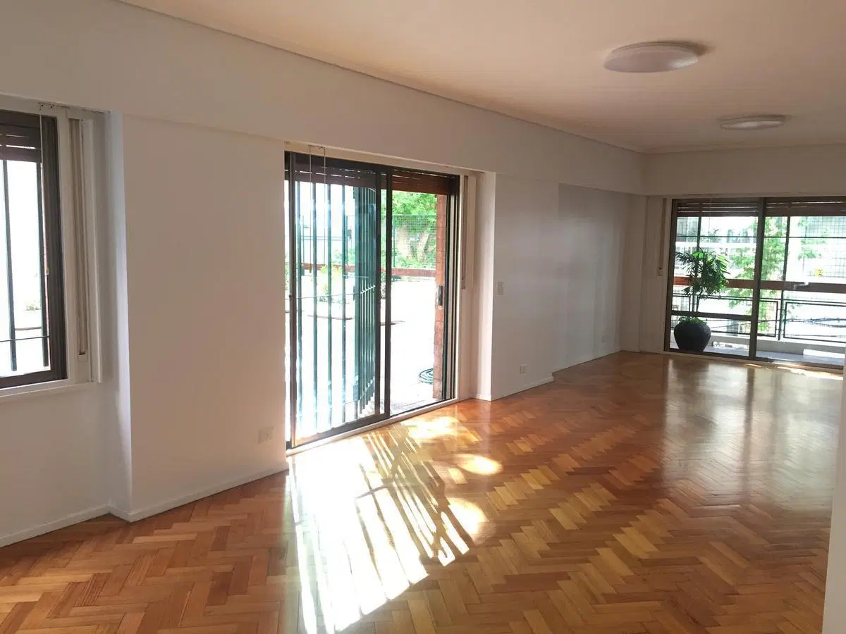 Excelente piso en Belgrano con patio propio y cochera!! 5