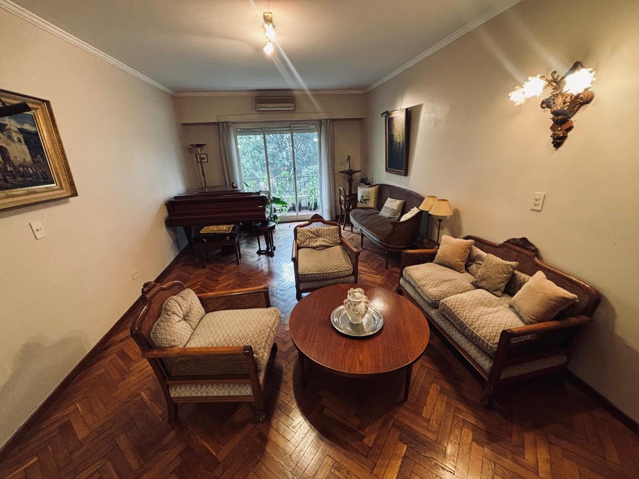 Foto de Departamento en Recoleta de 4 Ambientes | Dependencia | Cochera |, imagen 1