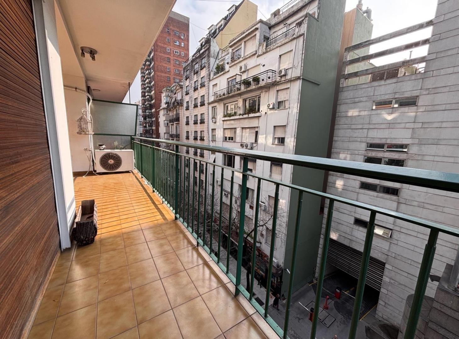 Foto de Venta 4 ambientes, frente a Cancillería, cochera y baulera, con, imagen 2