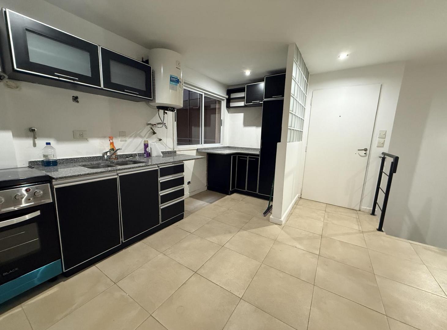 Foto de Departamento Duplex de 5 ambientes con cochera en Florida, imagen 5