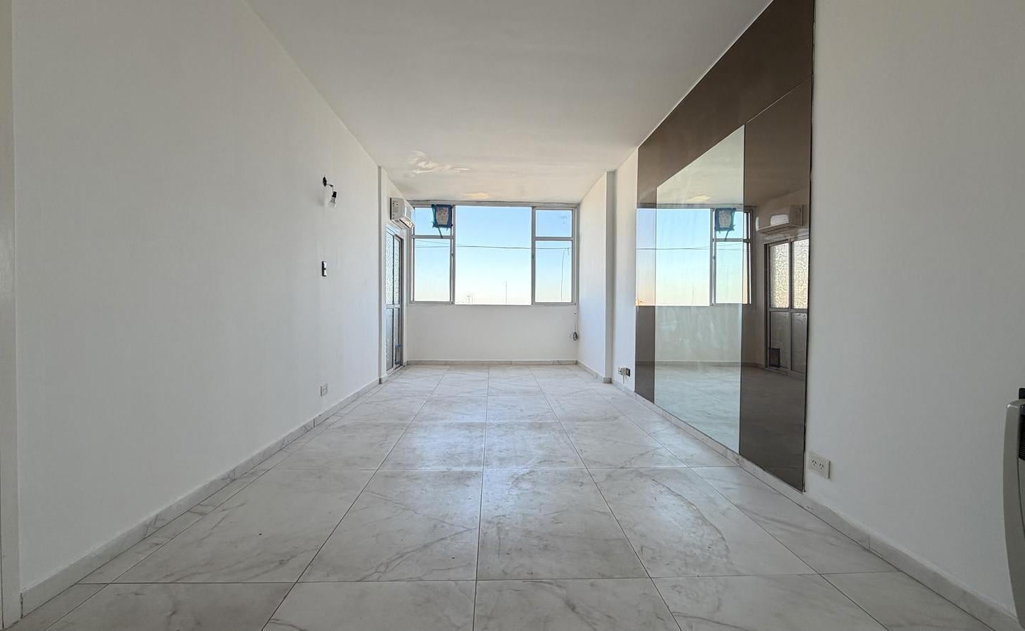 Foto de 4 Ambientes Piso 15 - Parcialmente Reciclado Departamento - Florida, imagen 3
