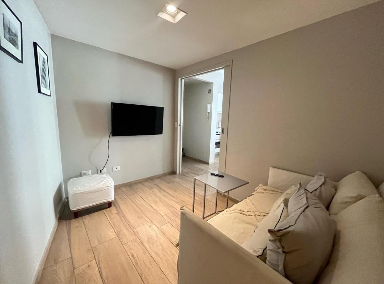 Foto de Espectacular piso de 5 ambientes luminoso con balcón en alquiler, imagen 2