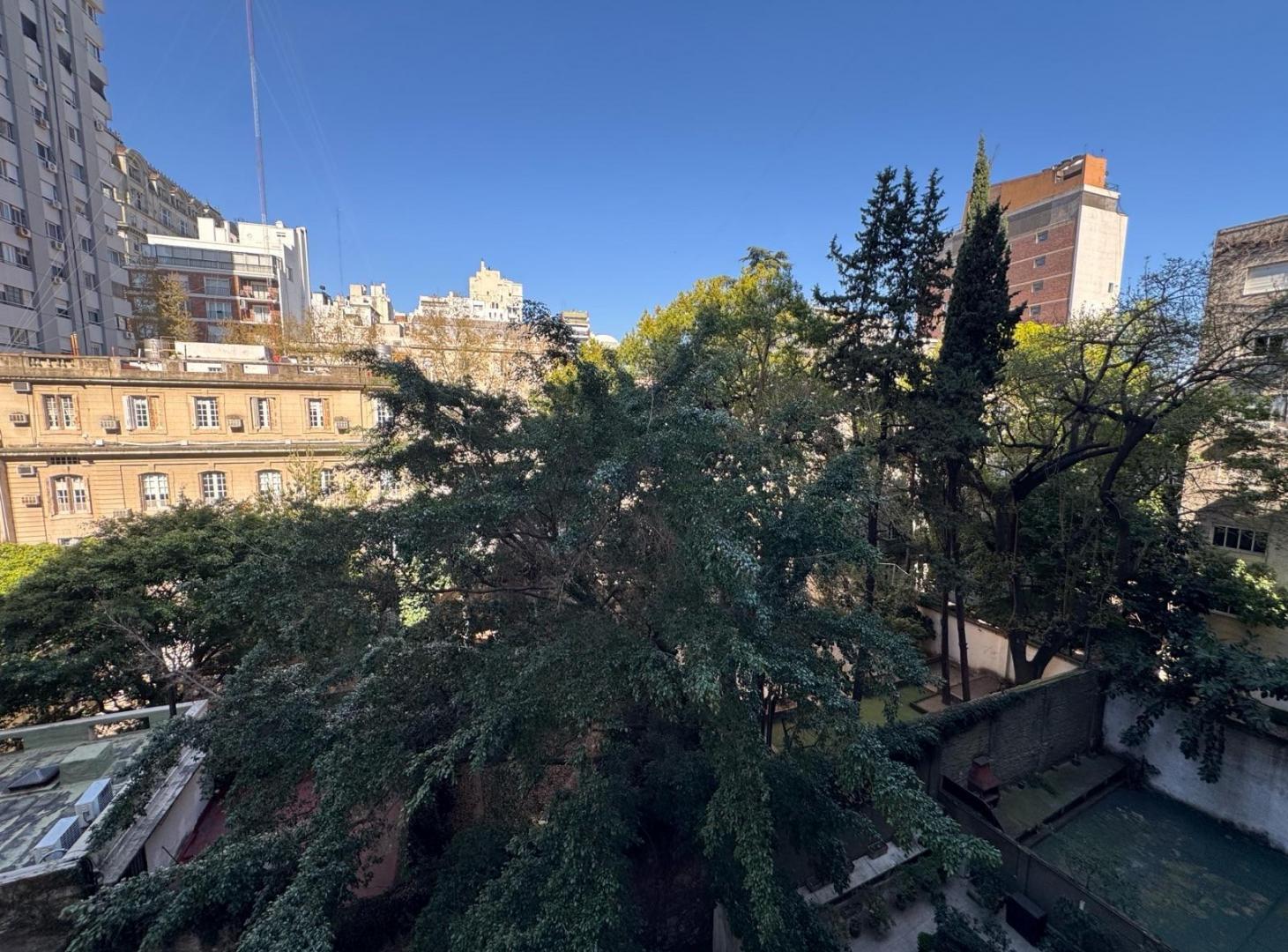 Foto de Excelente 5 ambientes + dependencia con balcón y vista verde en Recoleta, imagen 4