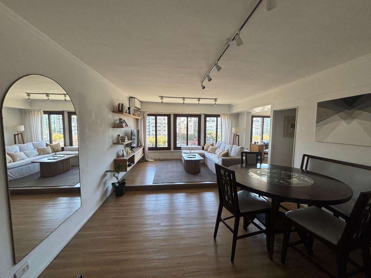 Foto de Departamento 4 ambientes | amplio y luminoso en ubicación estratégica |, imagen 2