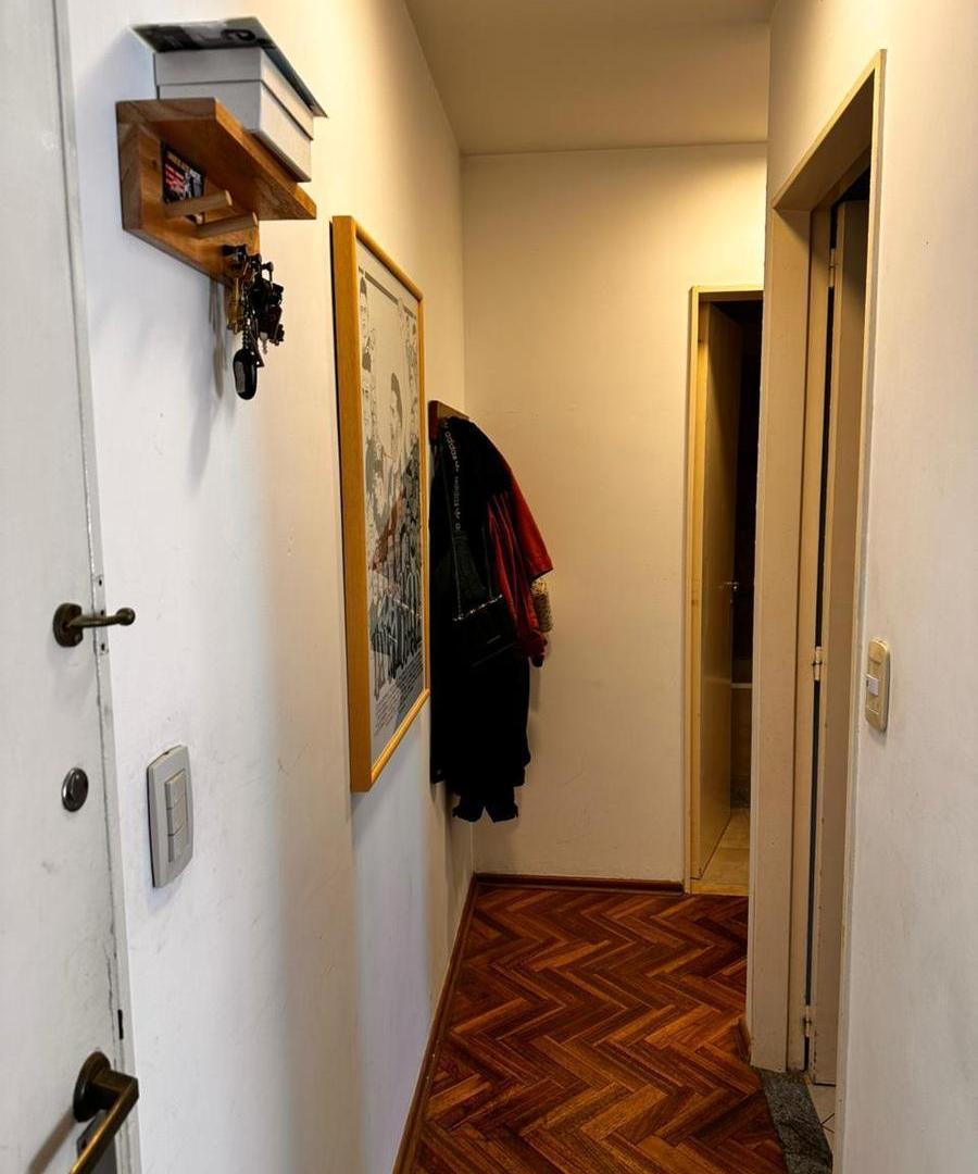 Foto de Luminoso departamento dos ambientes con cochera en venta en Martinez, imagen 2