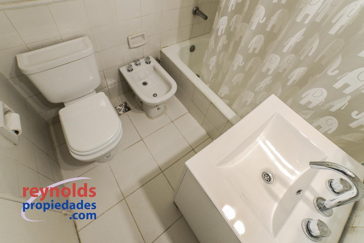 Foto de ¡Departamento de 2 ambientes, al frente,equipado y amoblado, con, imagen 3