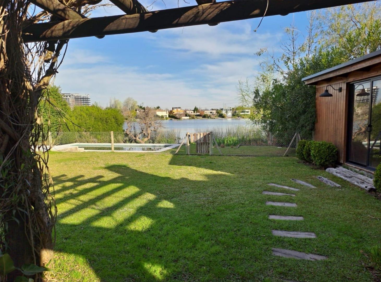 Foto de Casa de dos dormitorios en Alquiler a la Laguna en Altamira, imagen 1