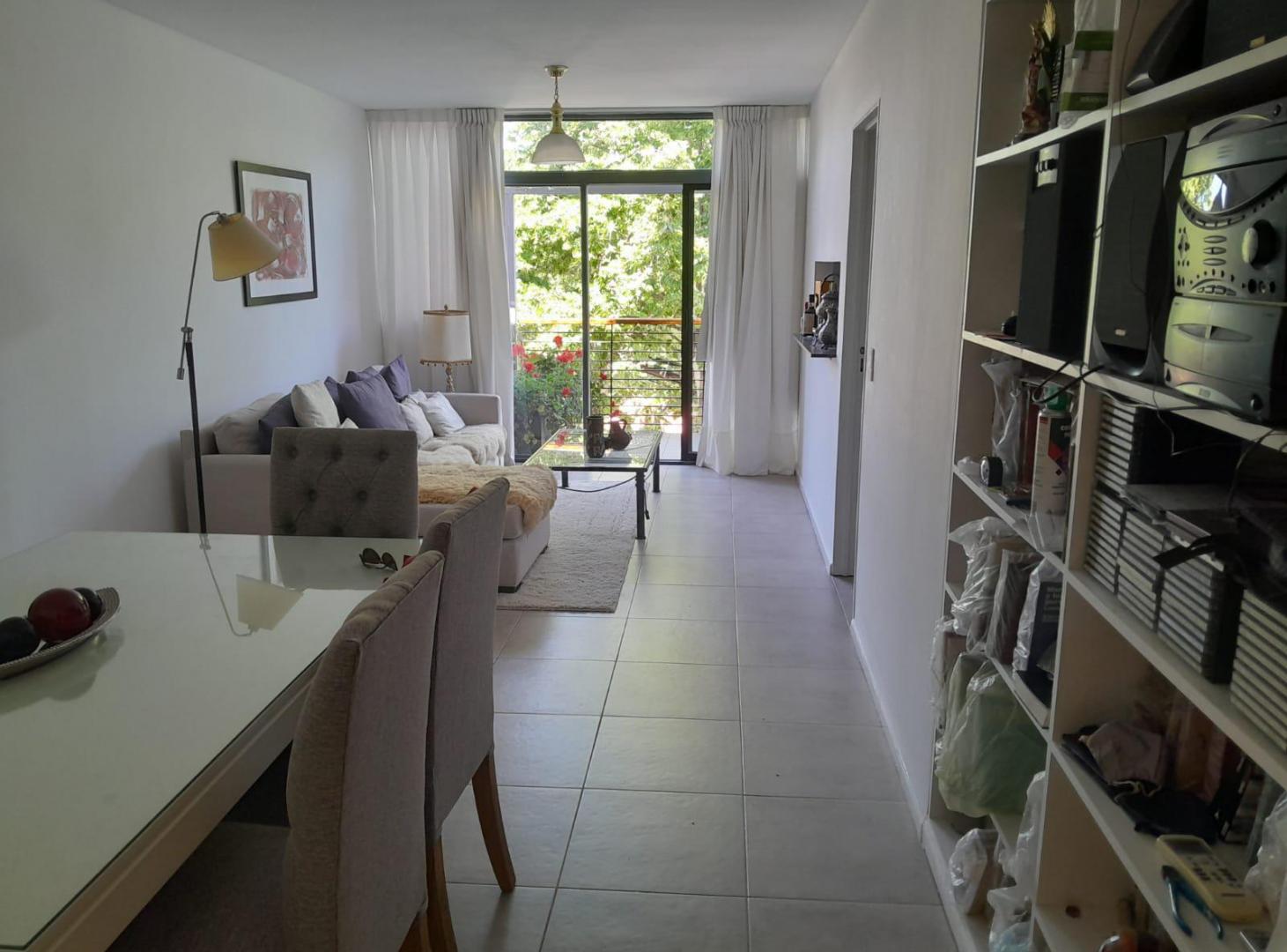 Foto de Impecable 3 ambientes con terraza y cochera en San Isidro., imagen 3