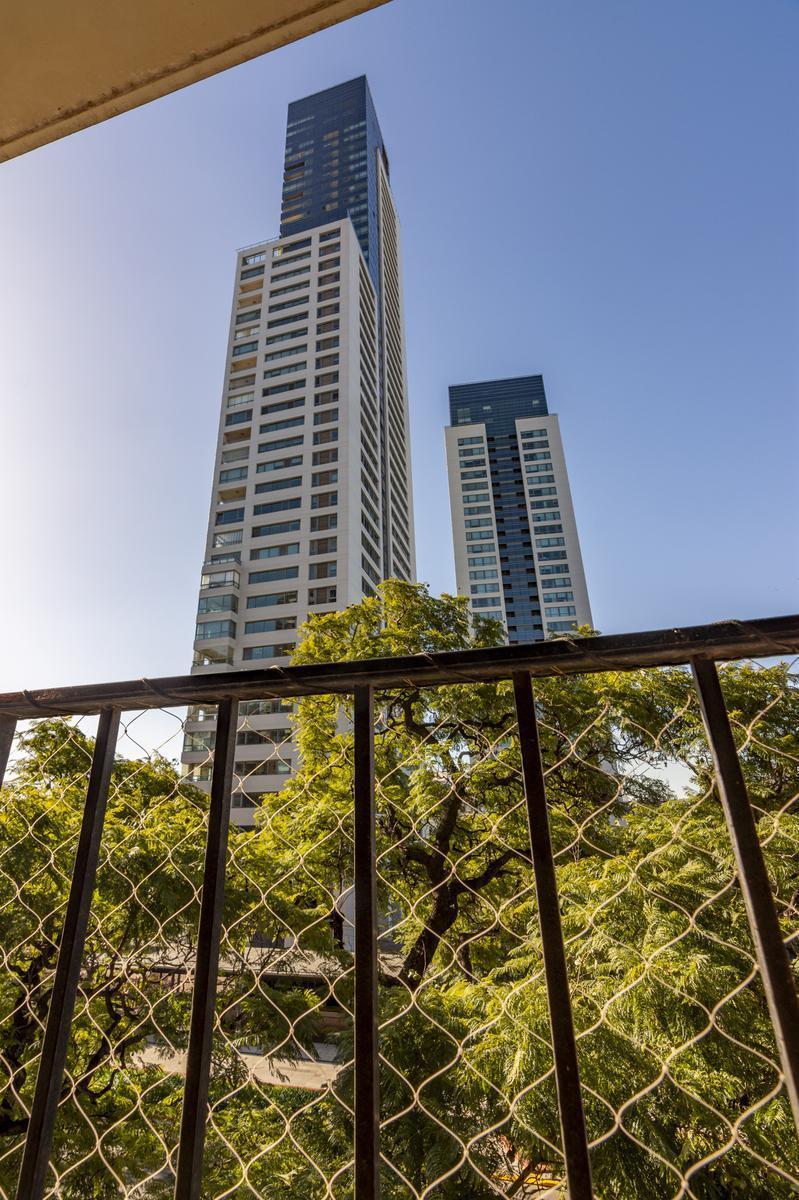 Figueroa Alcorta con Cochera, Construcción Felix San Martín 5