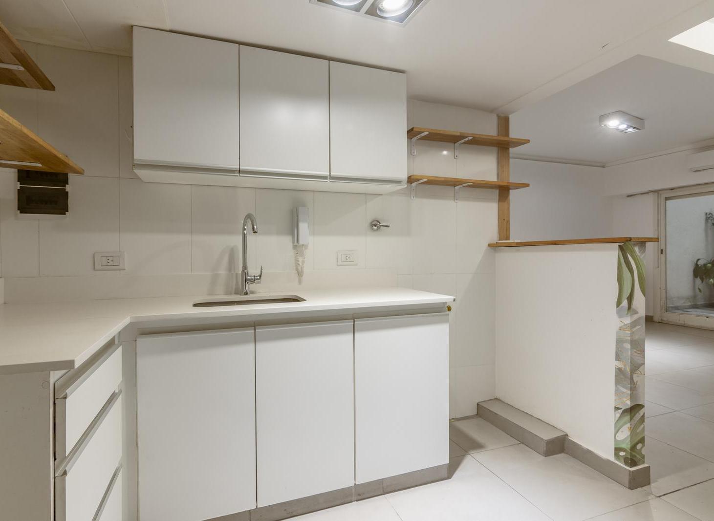 Foto de Departamento en Planta Baja con Doble Patio – Apto Profesional, imagen 2