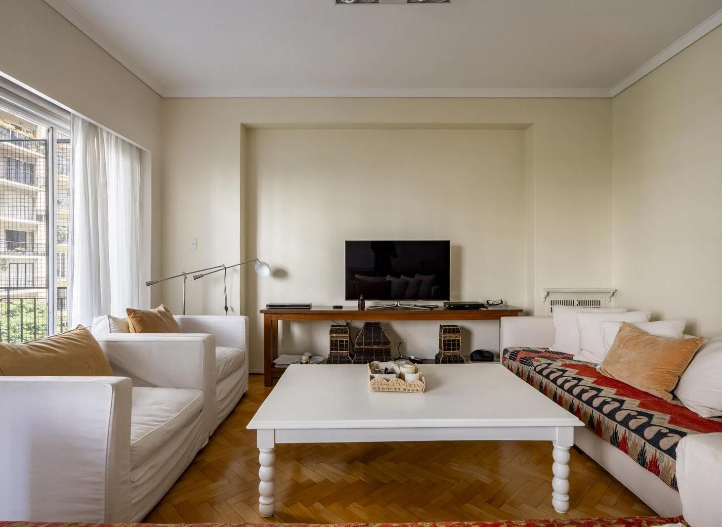 Foto de Exclusivo Departamento sobre Av. Alvear con Cochera - Baulera y, imagen 3