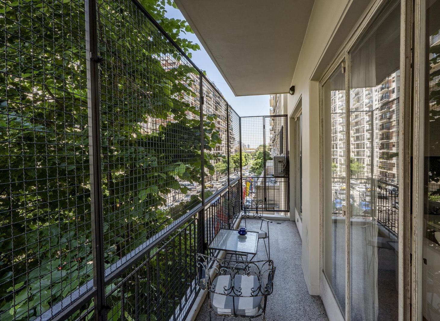 Foto de Exclusivo Departamento sobre Av. Alvear con Cochera - Baulera y, imagen 5