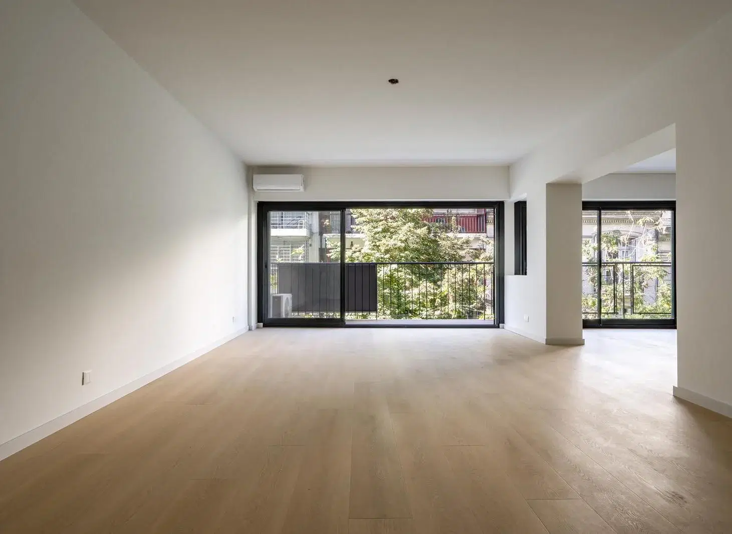 Venta Piso reciclado en Recoleta | 3 dormitorios | Palier privado | Balcón corrido | Dependencia 4