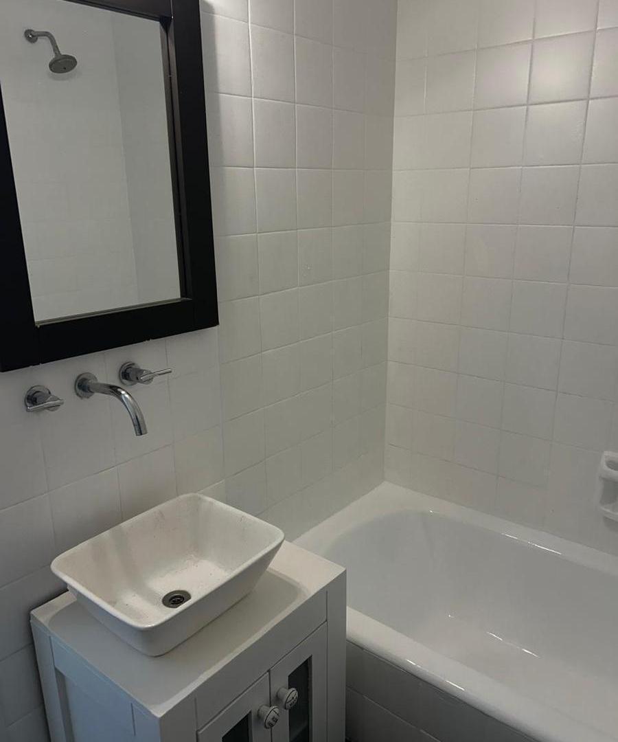 Foto de Venta Departamento 3 ambientes con balcón enColegiales, imagen 2