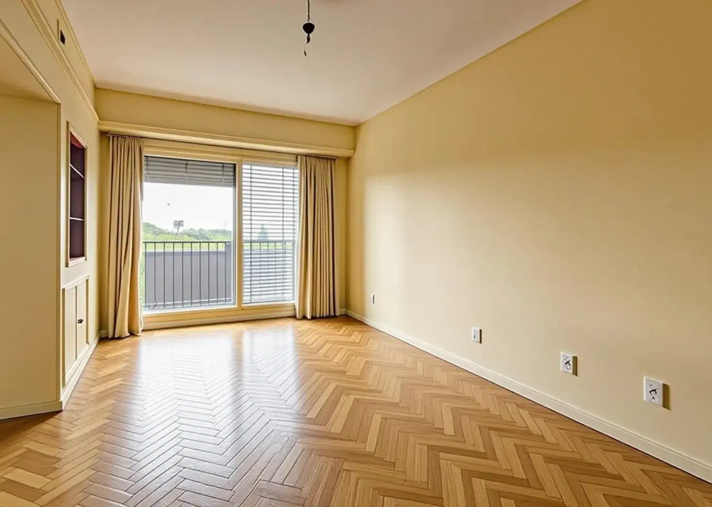 Venta en Belgrano - 6 Ambientes con dependencia- Cochera  - Semipiso con vista al verde 5