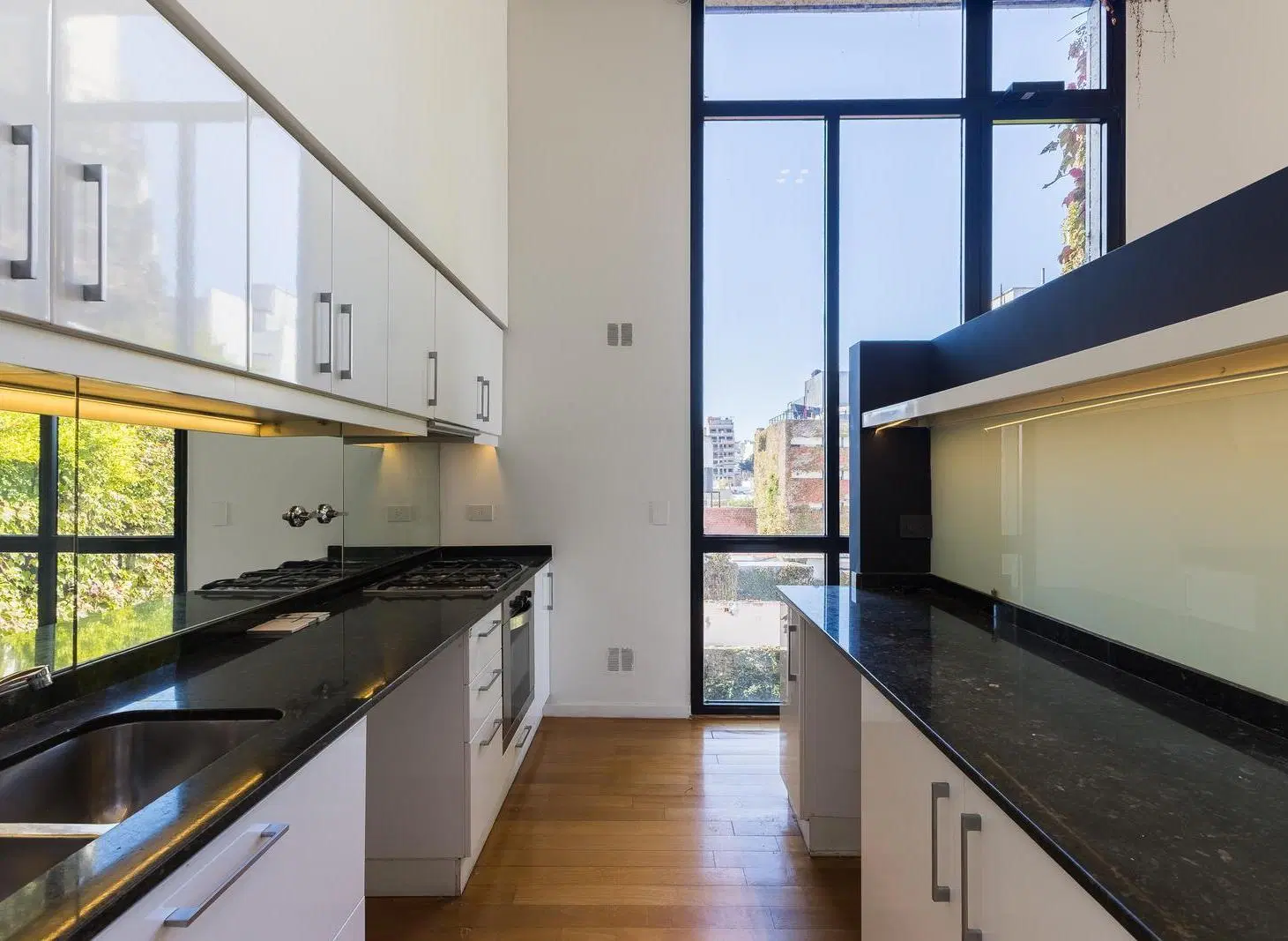 Venta Departamento 2 dormitorios, balcón terraza, 2 cocheras en Villa Crespo 4