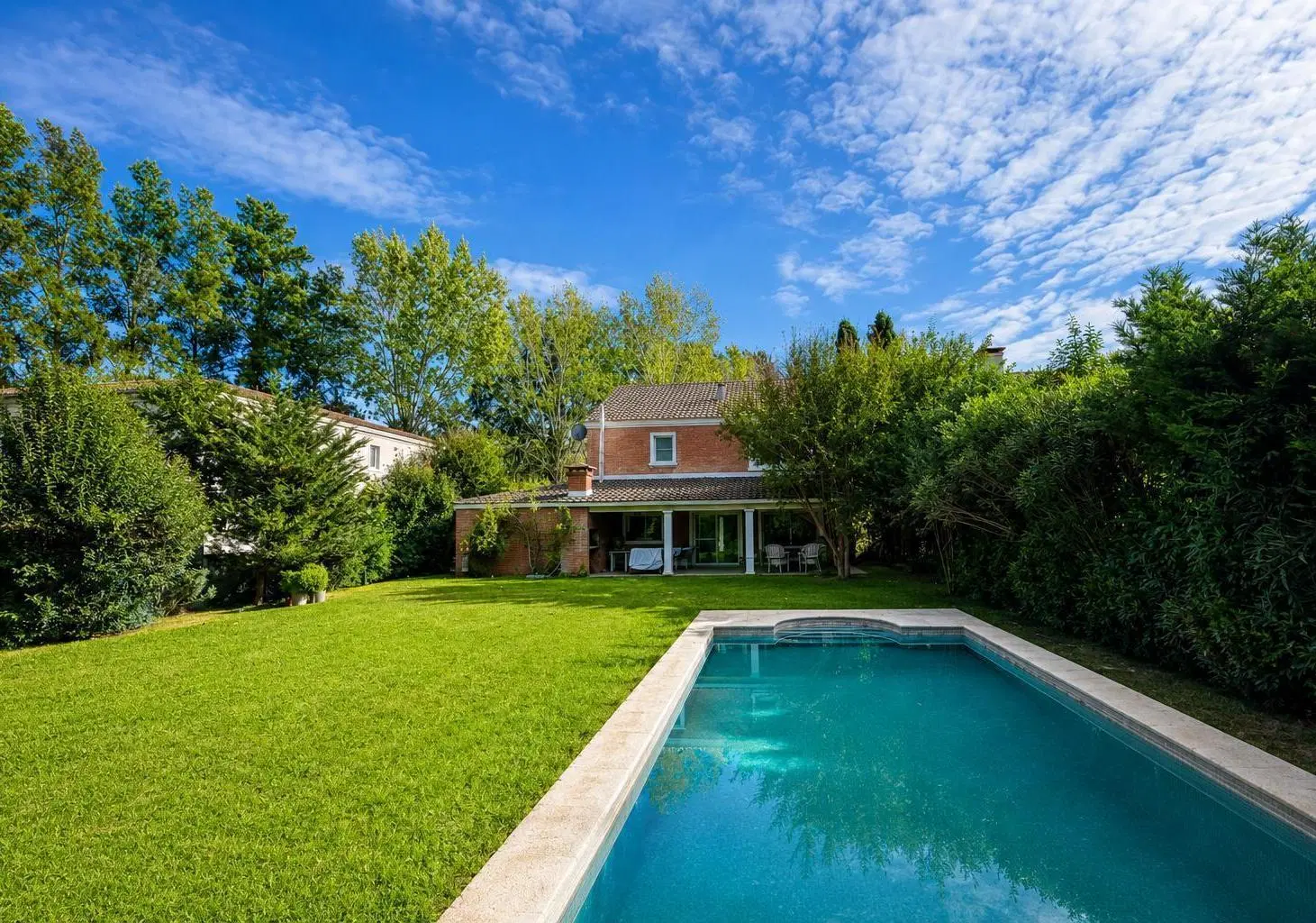 Venta Casa 3 dormitorios, gran jardín y pileta en Haras La Pradera 4