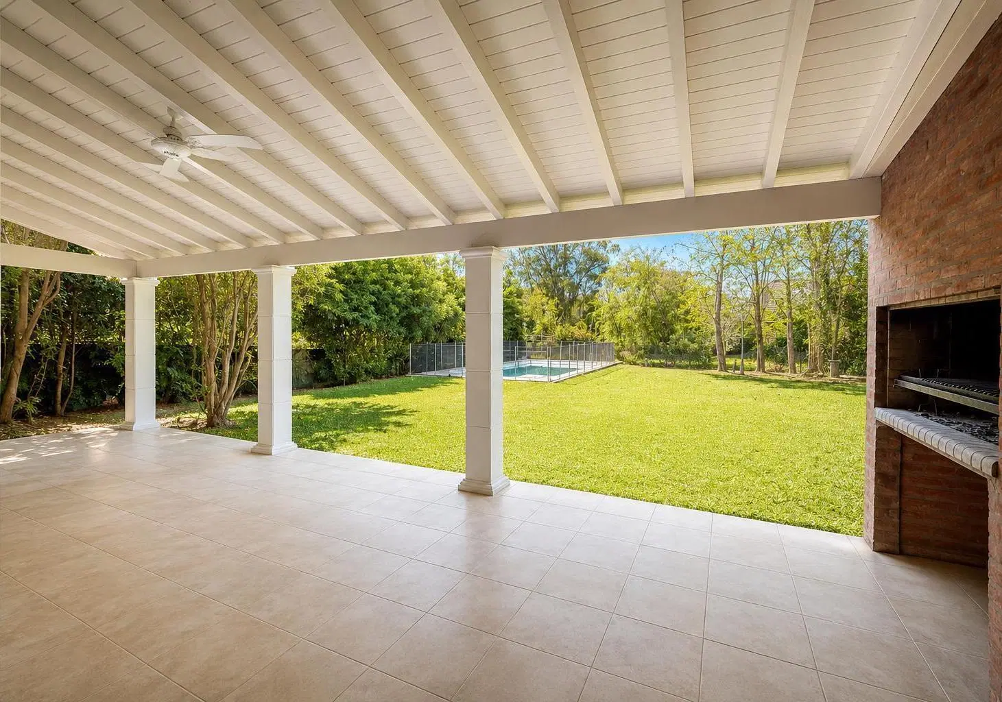 Venta Casa 3 dormitorios, gran jardín y pileta en Haras La Pradera 3