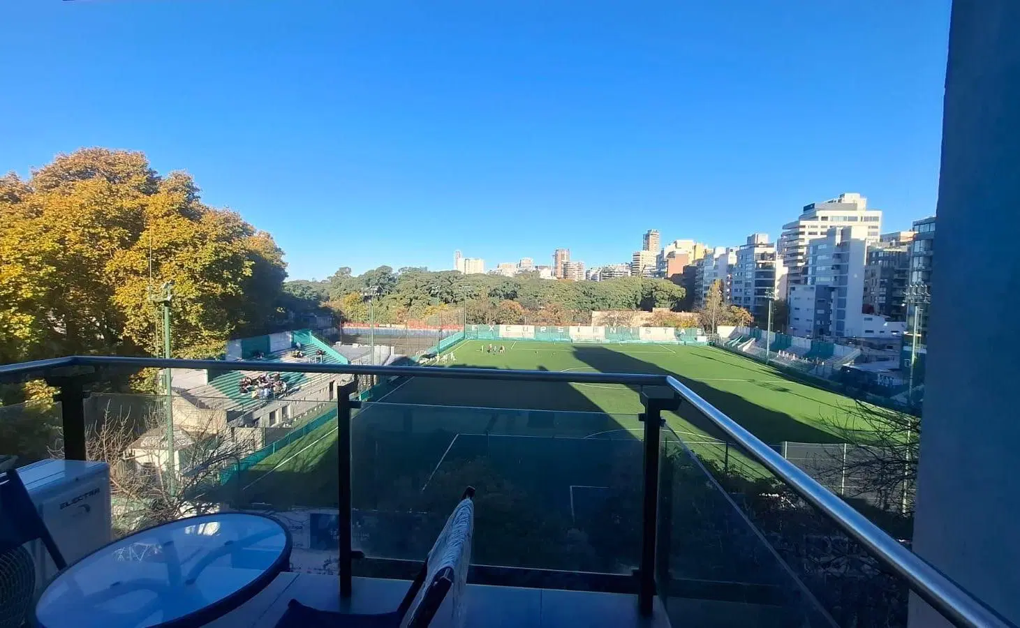 Alquiler amoblado Departamento monoambiente con balcón y vista abierta en Belgrano C 3